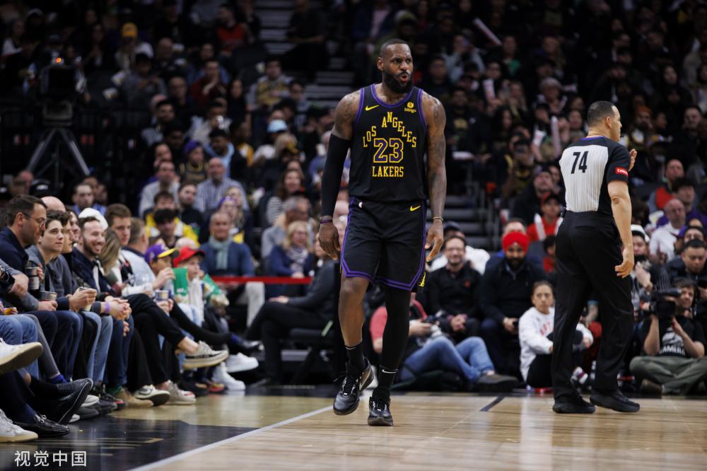 纪律上齐头 纪律上齐头